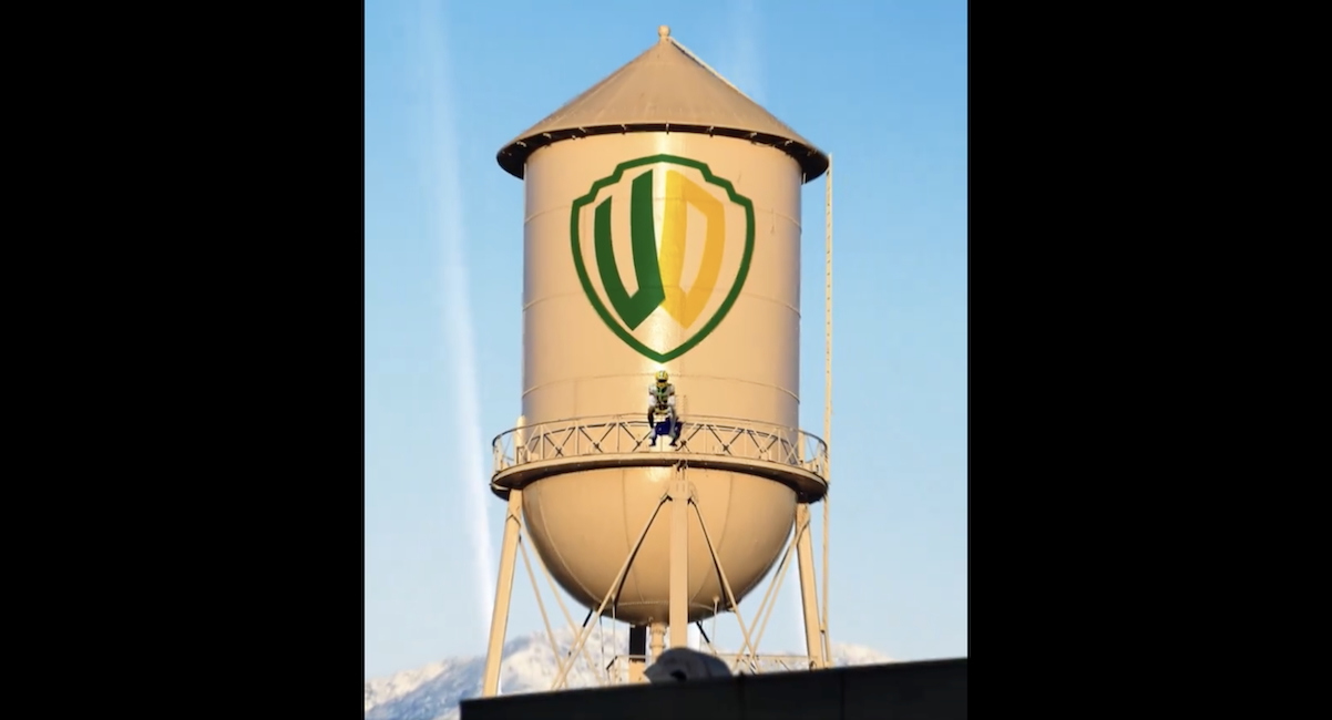 Oregon reveals special throwback uniform combo for UCLA game BVM Sports